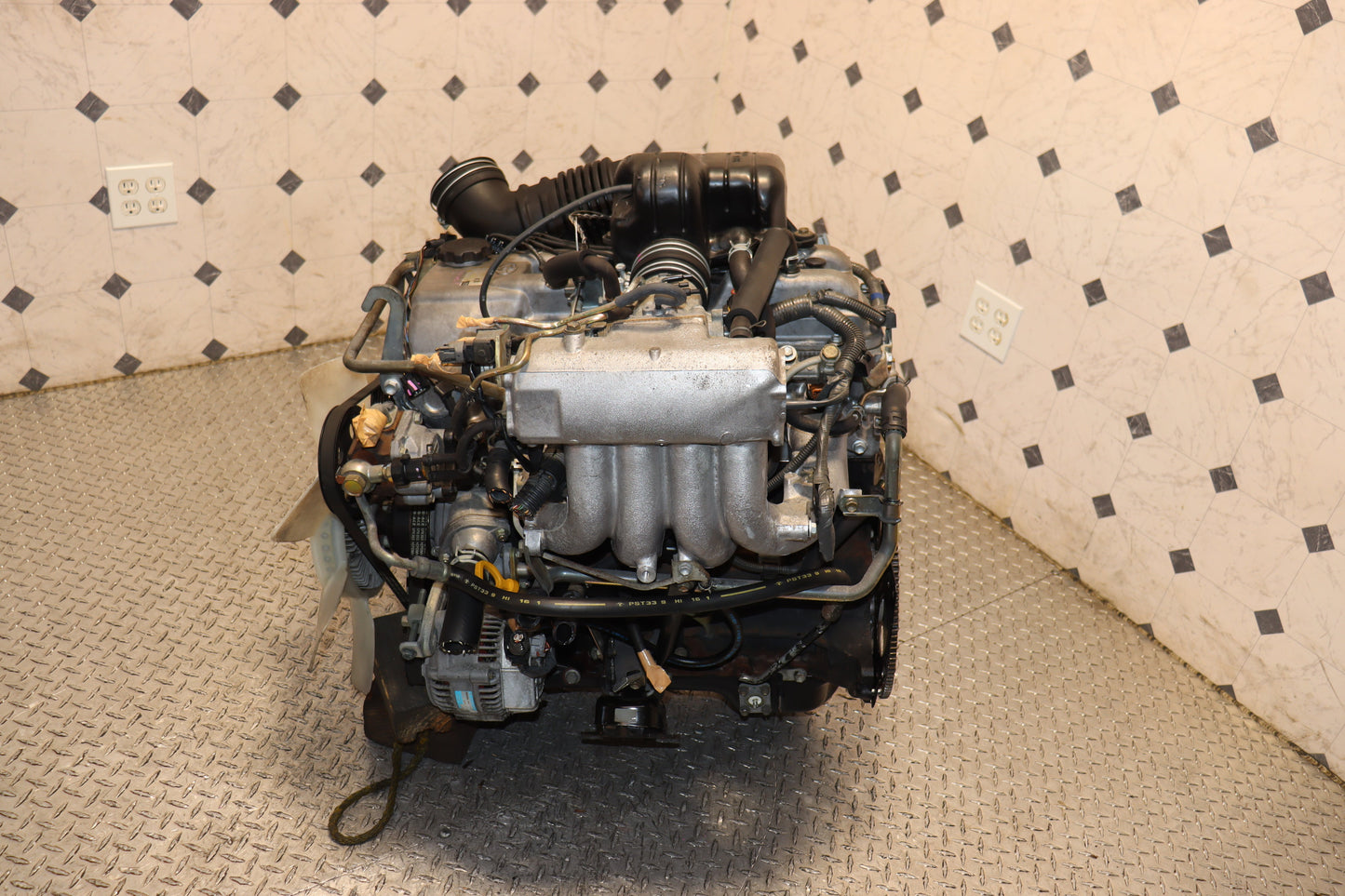 JDM 3RZ-FE 1995 1996 TOYOTA TACOMA 4RUNNER T100 2.7L DISTRIBUTOR TYPE ENGINE