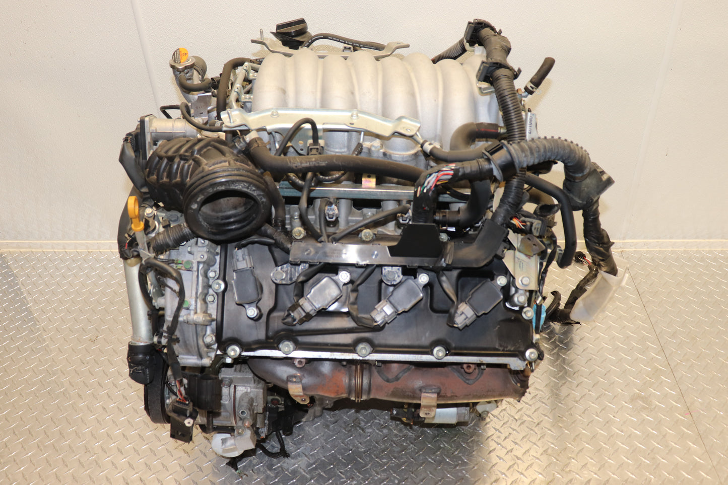(2006 - 2008) INFINITI FX45 4.5L V8 DOHC RWD JDM ENGINE VK45DE