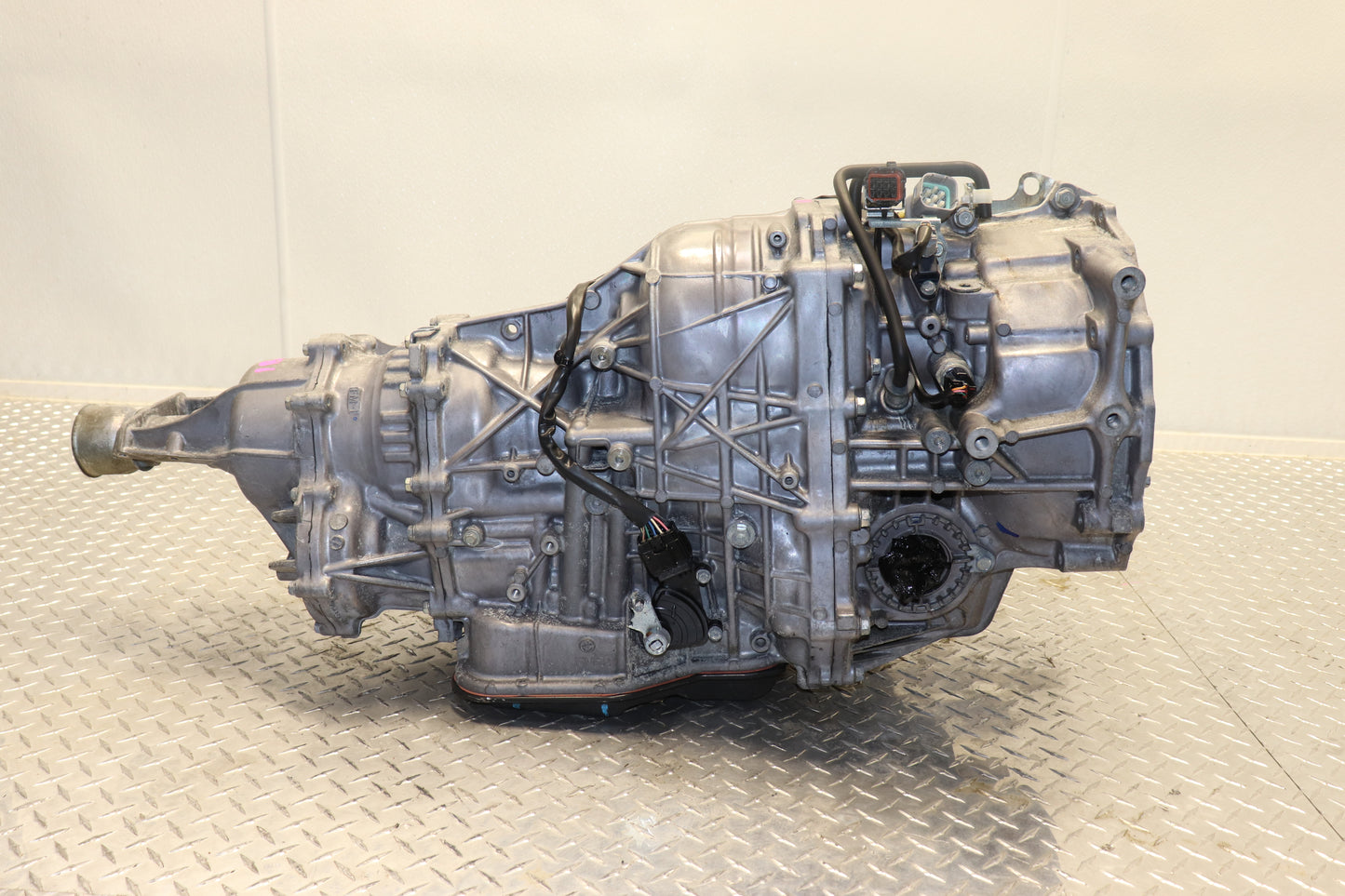 JDM SUBARU LEGACY OUTBACK FORESTER CVT AUTO TRANSMISSION WHIT DIFF EJ25 - TR690JHBAA