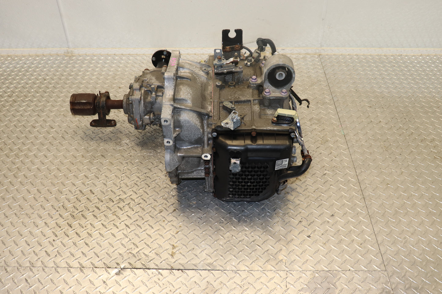 2020 2021 2022 2023 2024 Toyota Camry 2.5L Non-Hybrid 8 Speed Automatic AWD Transmission JDM A25A-FKS UB80F